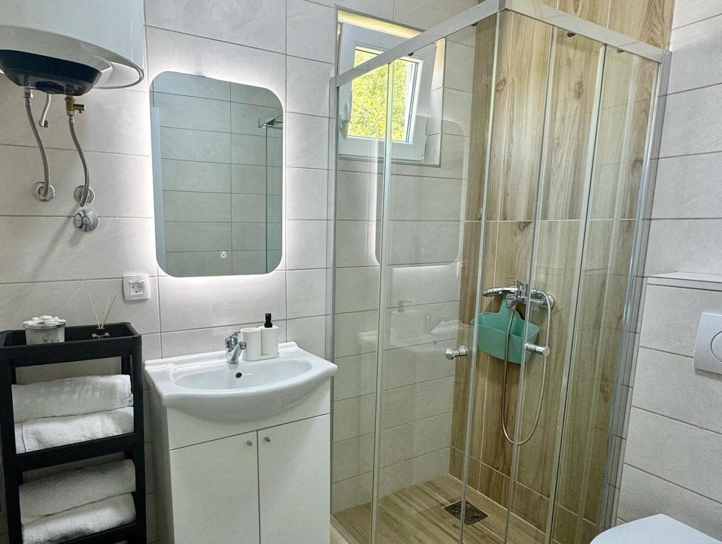 Apartmani Asovic บุดวา ภายนอก รูปภาพ
